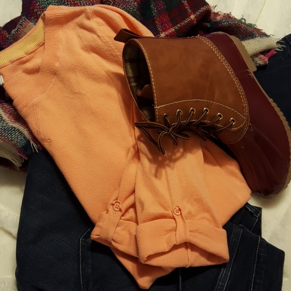 Tab-Sleeve Crew-Neck Sweater, sz S